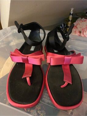 PRADA Women’s Pink Bow Ankle-Strap Thong Sandals retail 1200 brand new